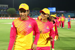 Womens T20 Challenge  Trailblazers beat Velocity  ಮಹಿಳೆಯರ ಟಿ20 ಚಾಲೆಂಜ್  ವೆಲಾಸಿಟಿ ವಿರುದ್ಧ ಟ್ರೈಲ್​ಬ್ಲೇಜರ್ಸ್​ ಜಯ  ಬೌಲಿಂಗ್​ ಬಗ್ಗೆ ಮೆಚ್ಚುಗೆ ವ್ಯಕ್ತ ಪಡಿಸಿದ ಸ್ಮೃತಿ ಮಂಧಾನ  ನಾಯಕಿ ಸ್ಮೃತಿ ಮಂಧಾನ  ನಾಯಕಿ ಸ್ಮೃತಿ ಮಂಧಾನ ಸುದ್ದಿ  Our strategy of attacking the stumps worked  Our strategy of attacking the stumps worked said Mandhana  Trailblazers captain Smriti Mandhana  Trailblazers captain Smriti Mandhana news