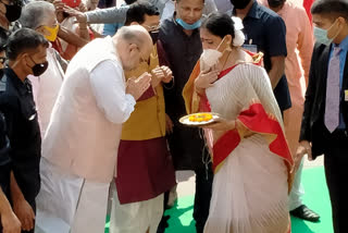 Amit Shah visits Dakshineswar Kali Temple in West Bengal