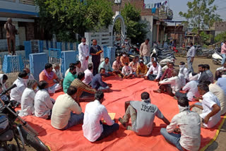 farmers protest in ner for crop compensation