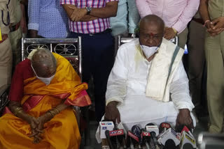 Deve Gowda, who had came to with his  wife to warship Hasanamba