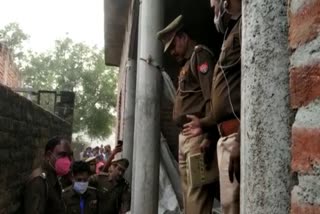 मौके पर पुलिस