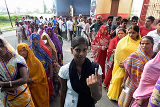 Political Analyst Prof DM Divakar  JDU spokesperson Rajiv Ranjan  RJD spokesperson Mrityunjay Tiwari  Women voters in Bihar  Role of women voters in Bihar election  Bihar Assembly Elections  Bihar Elections 2020  பிகார் சட்டப்பேரவை தேர்தல்  பிகாரில் பெண்களின் ஆதரவு யாருக்கு  நிதிஷ் குமார்  பிகார்  திவாகர்  கரோனா