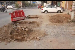 Despite complaints drains and roads were not repaired in delhi