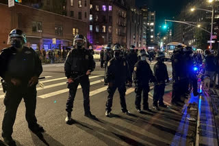 Philadelphia Police arrests armed men heading to vote-counting centre: Report  Philadelphia Police arrests armed men  വാഷിങ്ടൺ  Philadelphia  us  us election  പെൻസിൽവാനിയയിലെ വോട്ടെണ്ണൽ കേന്ദ്രത്തിന് സമീപത്ത് നിന്ന് ആയുധധാരികളെ പൊലീസ് അറസ്റ്റ് ചെയ്തു