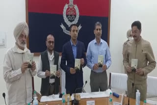 Patiala Police Releases Ninder Ghugianvi's Travelogue 'Dekhi Teri  walait'