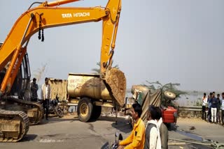 tractor tanker overturned