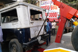 Municipal corporation starts action on useless vehicles in yamunanagar