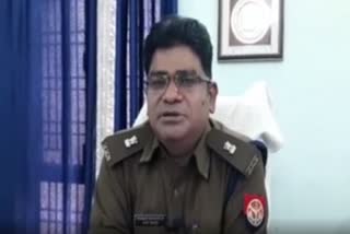 जानकारी देते अपर पुलिस अधीक्षक समर बहादुर सिंह .