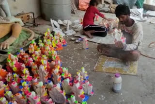 Clay craftsman expecting from diwali