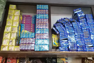 Sale of home-made firecrackers in Jamnagar market