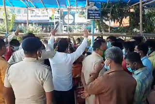 Demonstration at Raiganj Police Station
