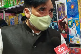 environment minister gopal rai says if fire crackers burn in delhi upto six years jail punishment