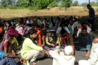 Villagers go on hunger strike to add names to BPL survey