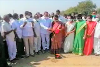 mlas ramulu naik and haripriya opened cotton purchasing center at appai gudem in khammam district