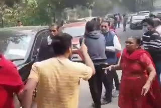 Delhi BJP workers clash with each other