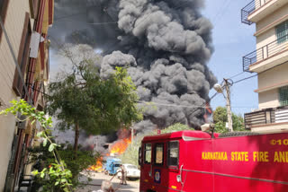 Fire breaks out at a chemical factory in Bengaluru  fire break out in Bengaluru  fire broke out in chemical factory  ബെംഗളൂരു  കെമിക്കൽ ഫാക്‌ടറി  തീ പിടിത്തം  കെമിക്കൽ ഫാക്‌ടറിയിൽ തീ പിടിത്തം  ബെംഗളൂരുവിലെ കെമിക്കൽ ഫാക്‌ടറി  bengaluru  fire breaks out  chemical factory