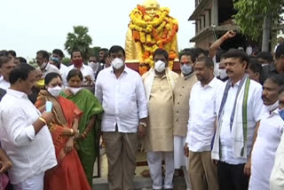 Former minister Gorle Sriramulu Naidu's idol unveiling ceremony was held in Srikakulam.