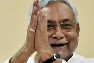 Nitish salutes people for giving majority to NDA in Bihar