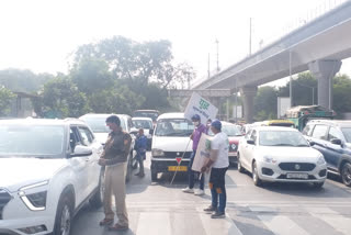 truck collide with scooty at fatehpur beri in delhi scooty rider died on the spot