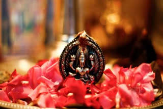 Shopping at Dhanteras Learn the auspicious time of worship