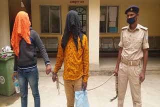 Two members of snatching gang arrested