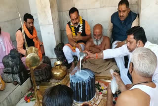 nepali-baba-reached-ujjain-mahakal-mandir