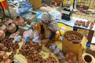 People bought indigenous goods on Dhanteras