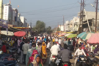 market-buzzing-on-dhanteras-in-khandwa