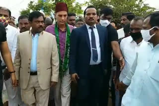 leaders visited the family members of Abdul Salam