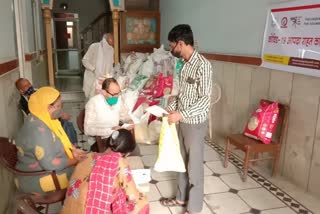 savera sanstha distributed ration kits