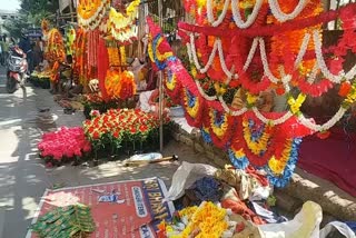 demand-of-hyderabad-artificial-flowers-decreased-in-ranchi