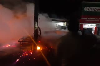 Rishikesh fire in two shops