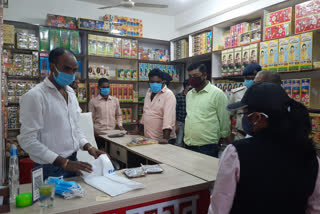 Illegal crackers being sold in Chatti Bazaar of Ramgarh