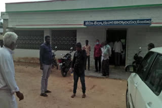 young farmer suicide attempt at chandur mro office