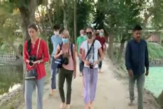 A group of tourist visit majuli assam etv bharat news