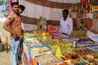 Recession in cracker market in Tikamgarh