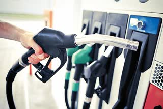 indias-fuel-demand-posts-its-first-yearly-increase-since-february