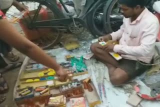 seller selling fire-crackers-in Jagatsinghpur