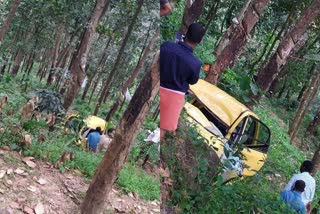 accident at kottayam  kottayam accident  കടപുഴ ടോപ്പ്  കോട്ടയം  car accident