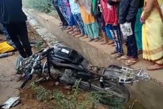 road accident, car bike accident, bharatpur news