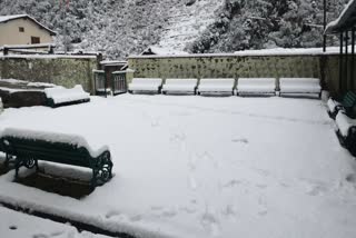 Heavy snowfall in Uttarakhand