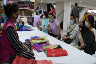 Khadi Registers Record Sales; Singles-Day Sale at Flagship CP Outlet Crossed Rs 1 cr for 4 times in 40 Days