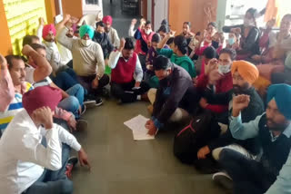 TeacherTeachers protest their demandss protest their demands