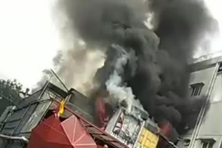 Fire broke out at a pub  No casualty in the fire incident  Fire in Karnataka's Bengaluru  Karnataka  Bengaluru  ബംഗളൂരുവിലെ പബ്ബിൽ വന്‍ തീപിടുത്തം; ആളപായമില്ല  തീപിടുത്തം