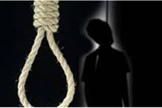 College student commits suicide in Kolkata