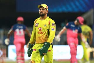 MS Dhoni shouldn't be retained by CSK says AAkash chopra