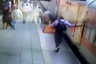 WATCH: RPF constable saves life of train passenger