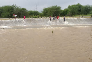 பெரம்பலூர் விவசாயிகள்