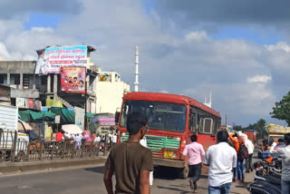 Demand for construction of bus stand in Badnapur