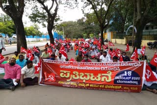 protest-near-freedom-park-today-by-energy-department-contract-employees